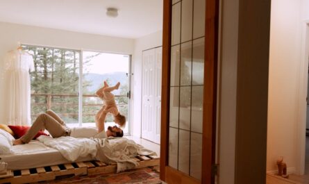 découvrez comment la peur de l'amour peut influencer nos relations et nos émotions. explorez les causes profondes de cette appréhension et apprenez des stratégies pour surmonter ces blocages afin de vivre des connexions authentiques et épanouissantes.