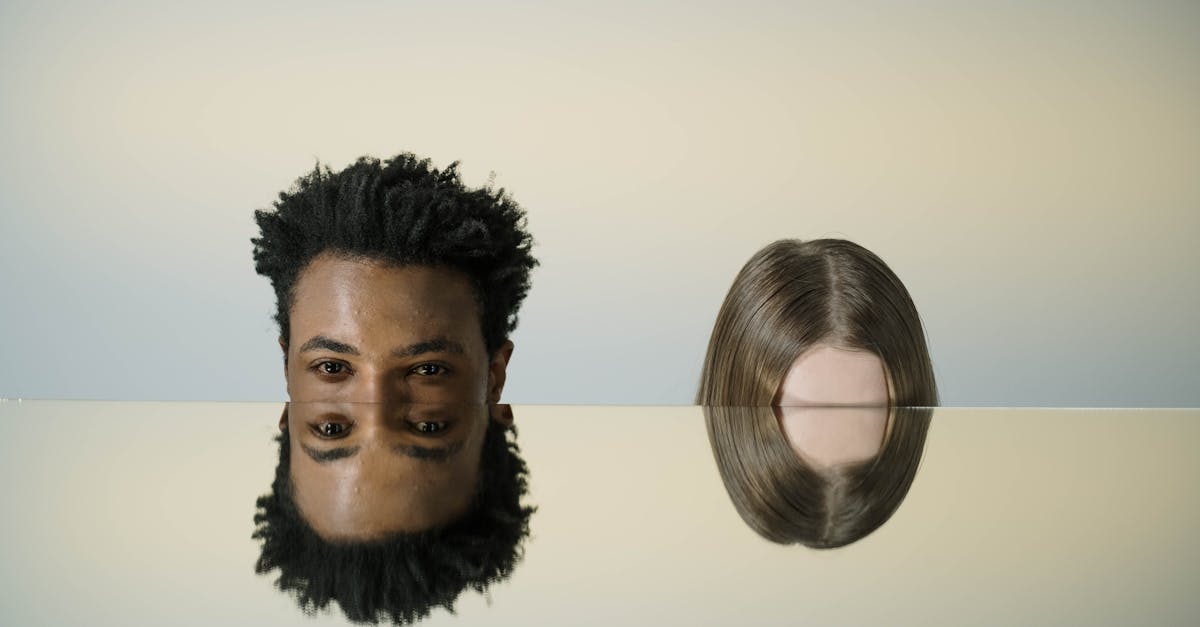 découvrez l'art du manipulateur : un voyage fascinant à travers les techniques psychologiques et les stratégies utilisées pour influencer les comportements et les pensées. apprenez à reconnaître les signes d'un manipulateur et à vous protéger contre leurs tactiques.