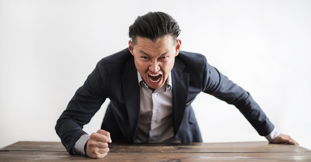découvrez comment l'anxiété anticipatoire affecte votre quotidien et apprenez des stratégies pour la surmonter. explorez les causes, les symptômes et des techniques efficaces pour gérer cette forme d'anxiété et retrouver la sérénité.