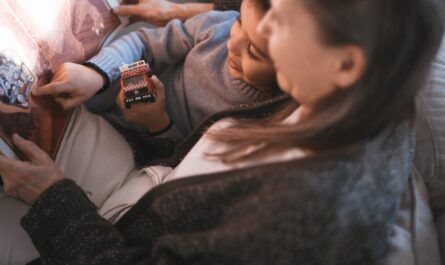 découvrez la psychothérapie positive, une approche innovante qui se concentre sur vos forces et vos ressources intérieures pour favoriser un bien-être durable et une vie épanouissante. apprenez à surmonter les défis émotionnels tout en développant une vision optimiste de l'avenir.