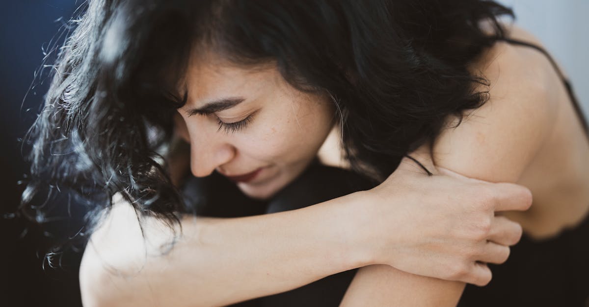 l'anxiété anticipatoire est une forme d'angoisse provoquée par la peur d'événements futurs. découvrez ses causes, ses symptômes et des stratégies efficaces pour la gérer et retrouver la sérénité.