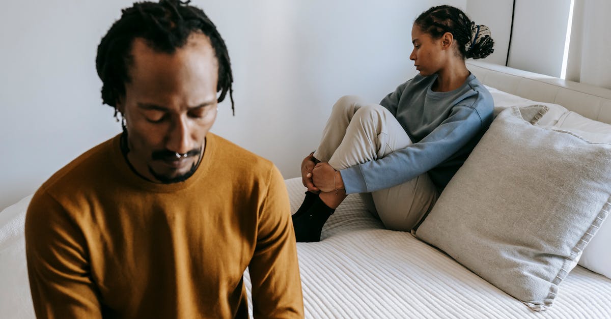 découvrez le concept de l'apathie, cet état d'indifférence et de désengagement qui impacte notre motivation et notre bien-être. explorez ses causes, ses effets sur la vie quotidienne et les moyens d'y remédier pour retrouver un engagement positif dans vos activités.