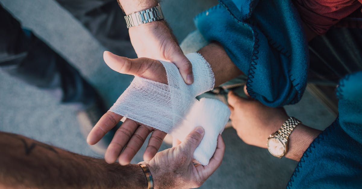 découvrez les blessures narcissiques, leurs origines et leurs impacts sur notre santé mentale. apprenez à reconnaître ces blessures émotionnelles et explorez des stratégies pour les surmonter et favoriser votre bien-être.