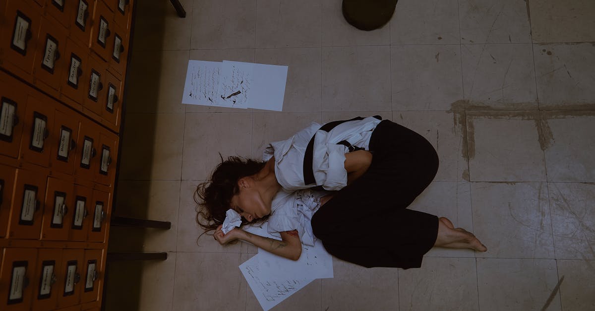 découvrez les causes et les symptômes du burnout psychologique, un état d'épuisement mental et émotionnel. apprenez comment le reconnaître et les stratégies pour le prévenir, afin de retrouver votre bien-être et votre énergie.