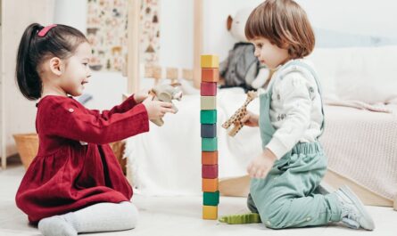 découvrez l'importance du développement de l'enfant, des premières étapes de la vie aux compétences essentielles pour l'âge scolaire. explorez des conseils et des ressources pour soutenir chaque étape de ce voyage incroyable.