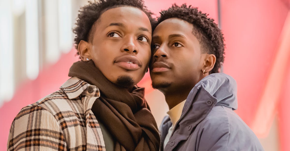 découvrez l'importance de l'attention portée aux partenaires dans les relations personnelles et professionnelles. apprenez comment cette qualité peut renforcer les liens et améliorer la communication.