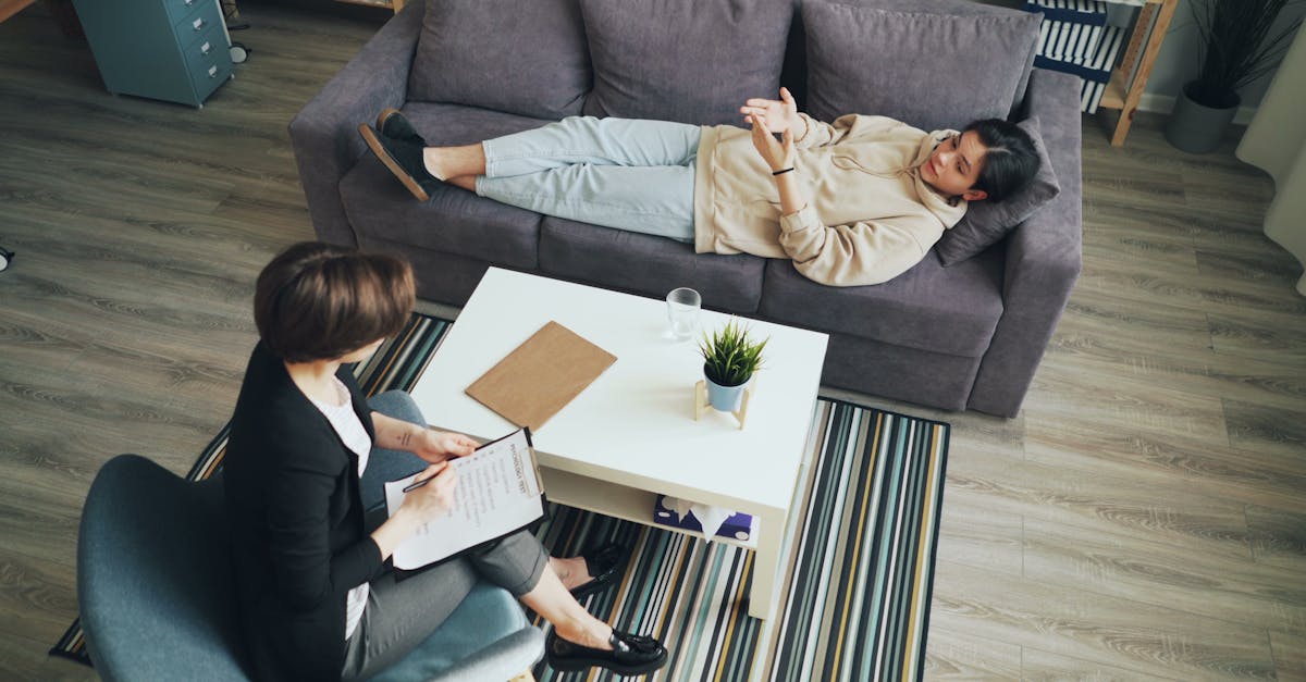 découvrez le rôle essentiel des psychologues femmes dans le soutien psychologique et le bien-être mental. explorez leur expertise et leur approche empathique pour aider les femmes à surmonter les défis de la vie.