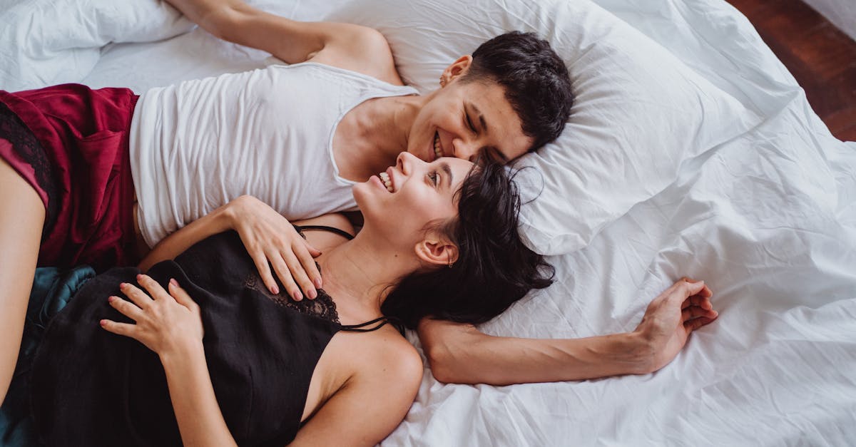 découvrez les clés d'une relation de couple épanouissante. apprenez à communiquer, à gérer les conflits et à renforcer les liens affectifs pour construire une relation solide et harmonieuse.