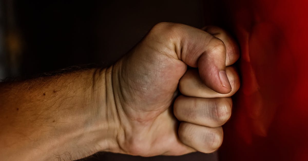 découvrez les nuances de la colère, ses causes et ses effets sur notre vie quotidienne. apprenez des stratégies pour gérer cette émotion puissante et transformer la colère en force constructive.