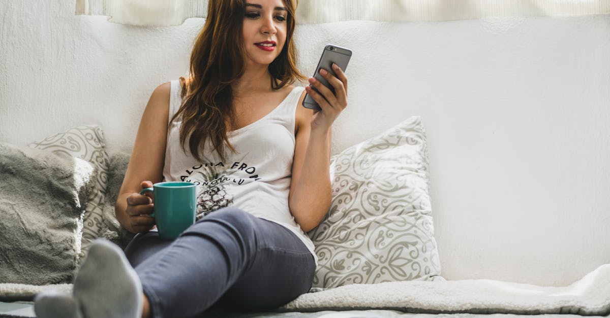 découvrez notre guide sur la zone de confort, un espace essentiel pour le bien-être mental et physique. apprenez comment identifier, comprendre et éventuellement étendre votre zone de confort pour favoriser la croissance personnelle et le développement. explorez des stratégies pratiques pour sortir de votre routine tout en préservant votre équilibre émotionnel.