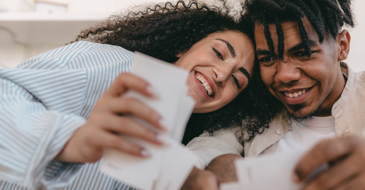 découvrez des conseils et des ressources pour améliorer et renforcer vos relations de couple. explorez des thématiques sur la communication, la confiance et la passion pour favoriser une vie amoureuse épanouissante.