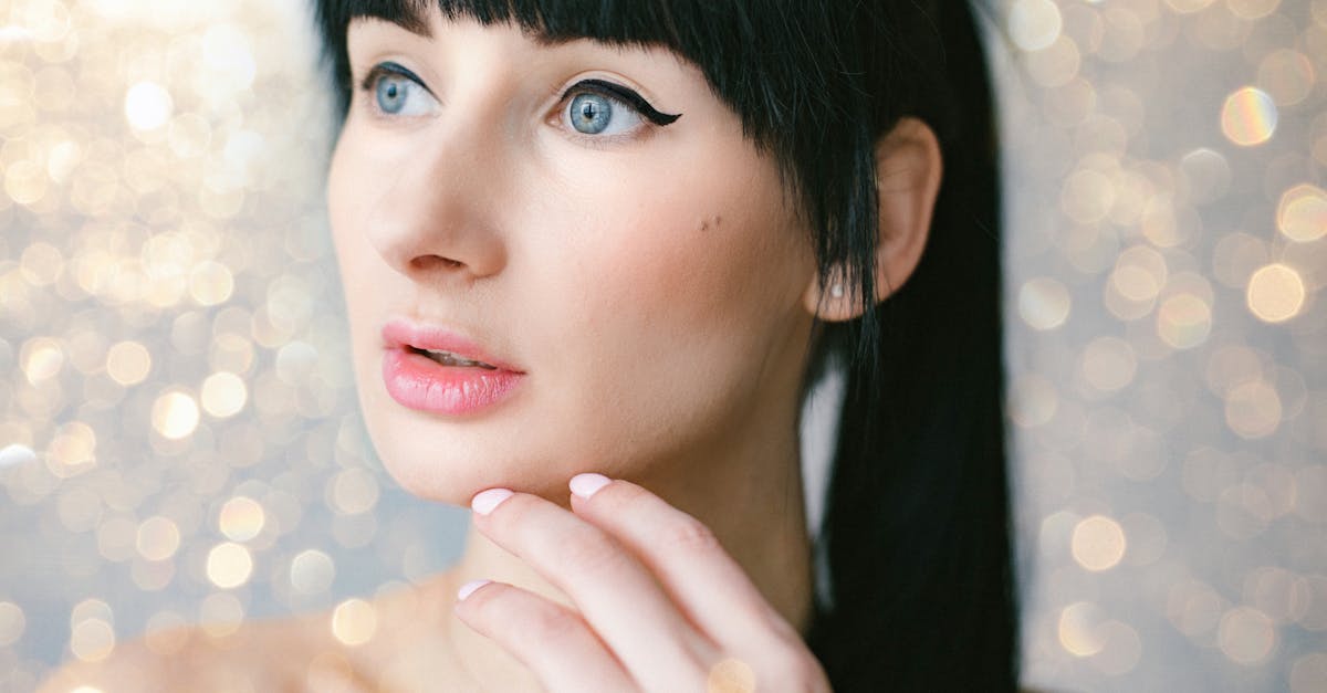 découvrez le concept d'idéalisation, une notion fascinante qui explore comment nous percevons et représentons les idées, les personnes ou les situations sous un jour positif et souvent amplifié. plongez dans les mécanismes psychologiques à l'œuvre et comprenez comment cette tendance influence nos interactions et nos jugements quotidiens.