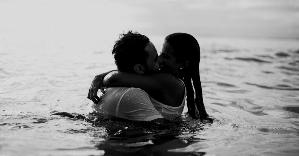 découvrez l'art du baiser, une expression intemporelle de l'amour et de la passion. plongez dans notre guide sur les différentes techniques, significations et moments parfaits pour partager un doux baiser.