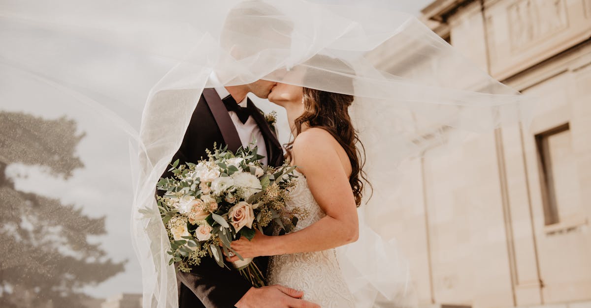 découvrez tout sur le mariage : conseils, idées de cérémonie, tendances de décoration et astuces pour rendre ce jour inoubliable. préparez votre journée spéciale avec nos ressources et inspirations pour un mariage réussi.