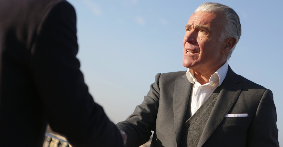 découvrez l'importance de la confiance dans les relations personnelles et professionnelles. apprenez comment bâtir, maintenir et renforcer la confiance, clé du succès et de l'harmonie. explorez des conseils pratiques et des stratégies pour instaurer un environnement de confiance durable.
