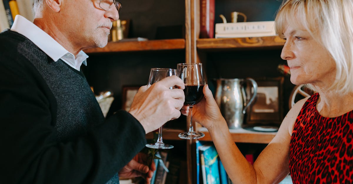 découvrez l'essence de l'amour mature : une exploration des relations profondes, basées sur la confiance, le respect et la compréhension. apprenez comment les expériences de vie enrichissent les liens affectifs et favorisent une connexion authentique.