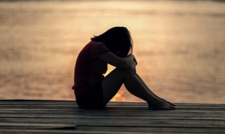 découvrez les multiples facettes de la solitude, ses impacts sur notre bien-être mental et émotionnel, ainsi que des stratégies pratiques pour la surmonter et retrouver un épanouissement personnel.