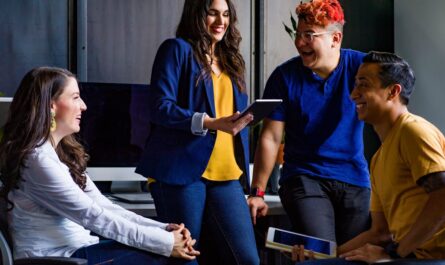 découvrez l'importance de la communication dans les relations personnelles et professionnelles. apprenez des stratégies efficaces pour améliorer vos compétences en communication et établir des connexions significatives.