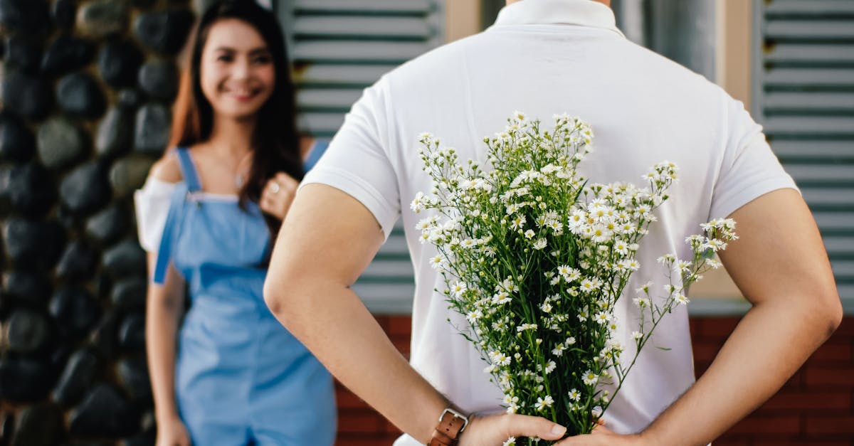 découvrez les clés d'une relation épanouissante : communication, confiance et complicité. explorez les conseils pour renforcer vos liens et surmonter les défis émotionnels. apprenez à construire une relation durable et heureuse.