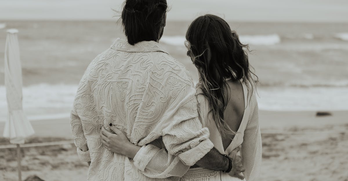 découvrez tout sur le concept d'attachement, ses différentes formes et son impact sur nos relations interpersonnelles. plongez dans les mécanismes psychologiques et apprenez comment renforcer les liens affectifs.