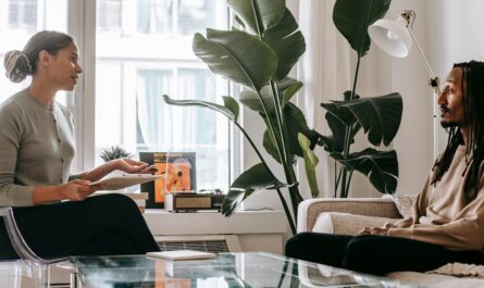 découvrez des conseils et des stratégies pour améliorer votre bien-être mental. apprenez à gérer le stress, à renforcer votre résilience et à cultiver une pensée positive pour une vie épanouissante.