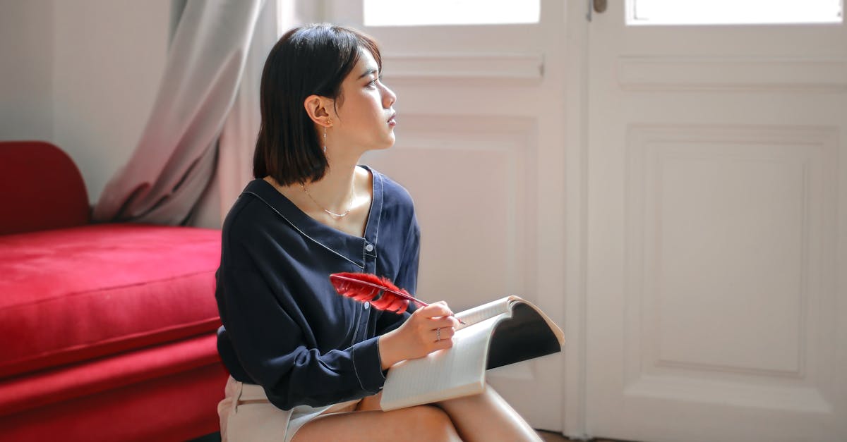 découvrez l'art de la mindfulness, une pratique qui vous aide à vivre pleinement l'instant présent. apprenez des techniques pour réduire le stress, améliorer votre bien-être et développer une conscience accrue grâce à la méditation et à des exercices simples au quotidien.