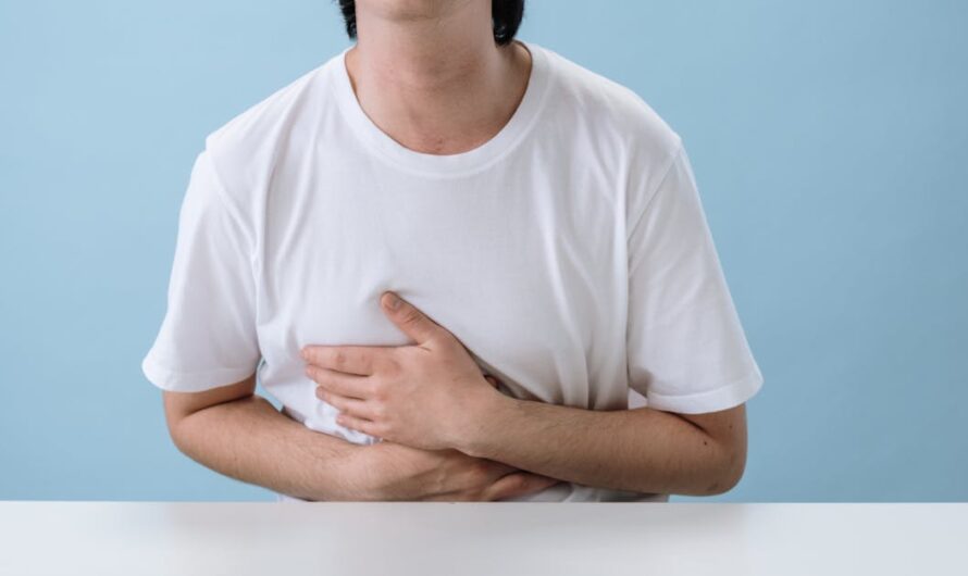 Maux d’estomac et anxiété : comprendre le lien entre les deux
