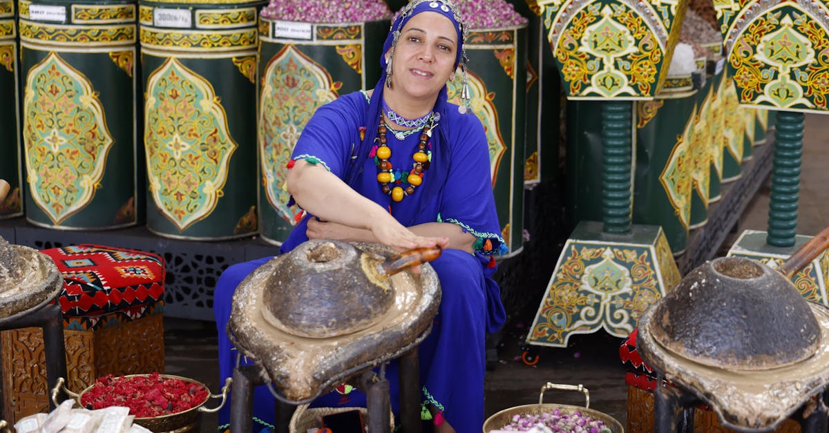 découvrez l'univers fascinant de la casbah, un quartier enchanté où l'histoire et la culture s'entrelacent. promenez-vous dans ses ruelles sinueuses, admirez son architecture unique et plongez dans l'atmosphère vibrante de cette destination emblématique.