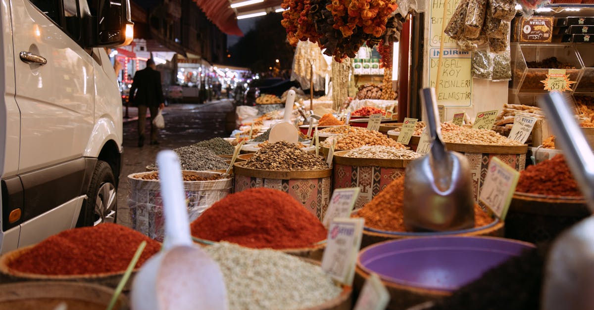 découvrez le tourisme culinaire, une expérience unique qui allie gastronomie et exploration. partez à la découverte des saveurs locales à travers des ateliers de cuisine, des dégustations de mets authentiques et des visites de marchés. vivez une aventure sensorielle inoubliable en savourant les spécialités régionales tout en vous imprégnant des cultures du monde.