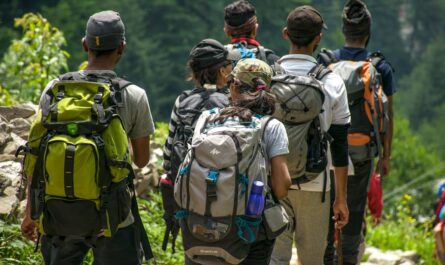 découvrez l'aventure ultime avec notre guide de randonnée. explorez des sentiers incroyables, profitez de la nature et améliorez votre bien-être avec des conseils pratiques sur l'équipement, la préparation et les meilleures destinations de randonnée.
