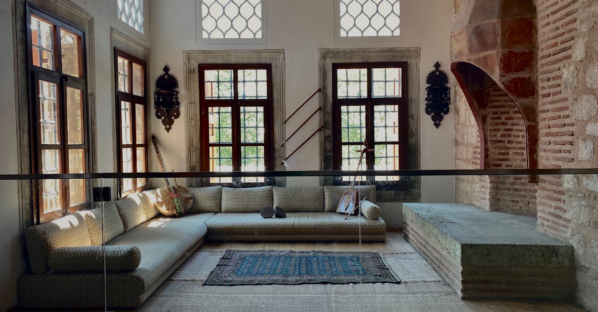 découvrez l'héritage ottoman, une fusion fascinante de culture, d'architecture et de traditions qui ont marqué l'histoire. plongez dans un monde de splendeur où la richesse des arts et l'histoire des empires se rencontrent.