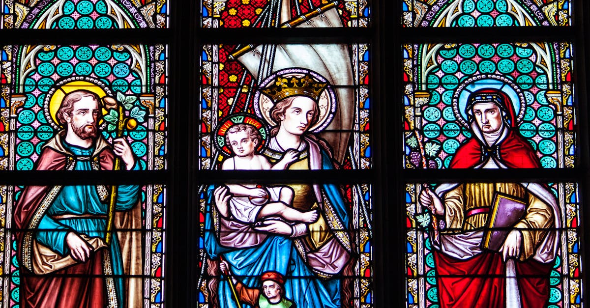 découvrez l'univers fascinant des saints, figures emblématiques de la foi et de la spiritualité. apprenez-en plus sur leur vie, leurs miracles et leur impact sur la culture et la religion à travers les siècles.