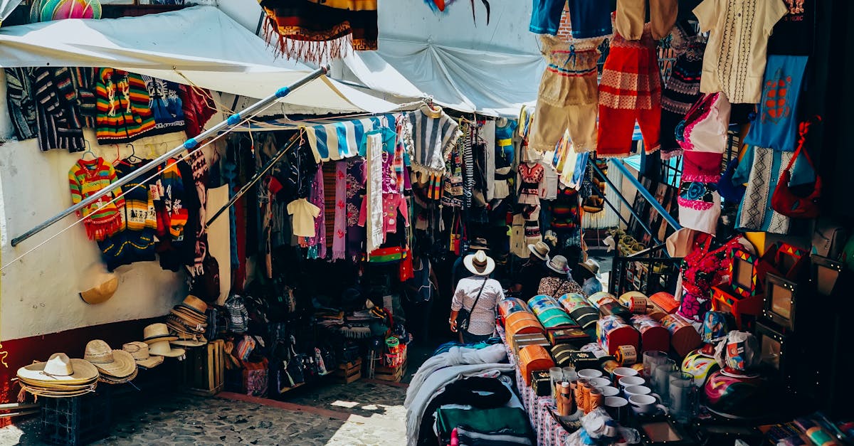 découvrez les marchés artisanaux, un espace vibrant où l'artisanat local prend vie. parcourez les stands de créateurs passionnés, trouvez des produits uniques et immersez-vous dans l'atmosphère chaleureuse et conviviale de ces événements culturels.