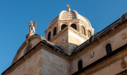 découvrez le tourisme culturel : explorez les traditions, l'histoire et le patrimoine des destinations du monde entier à travers des expériences authentiques et enrichissantes.