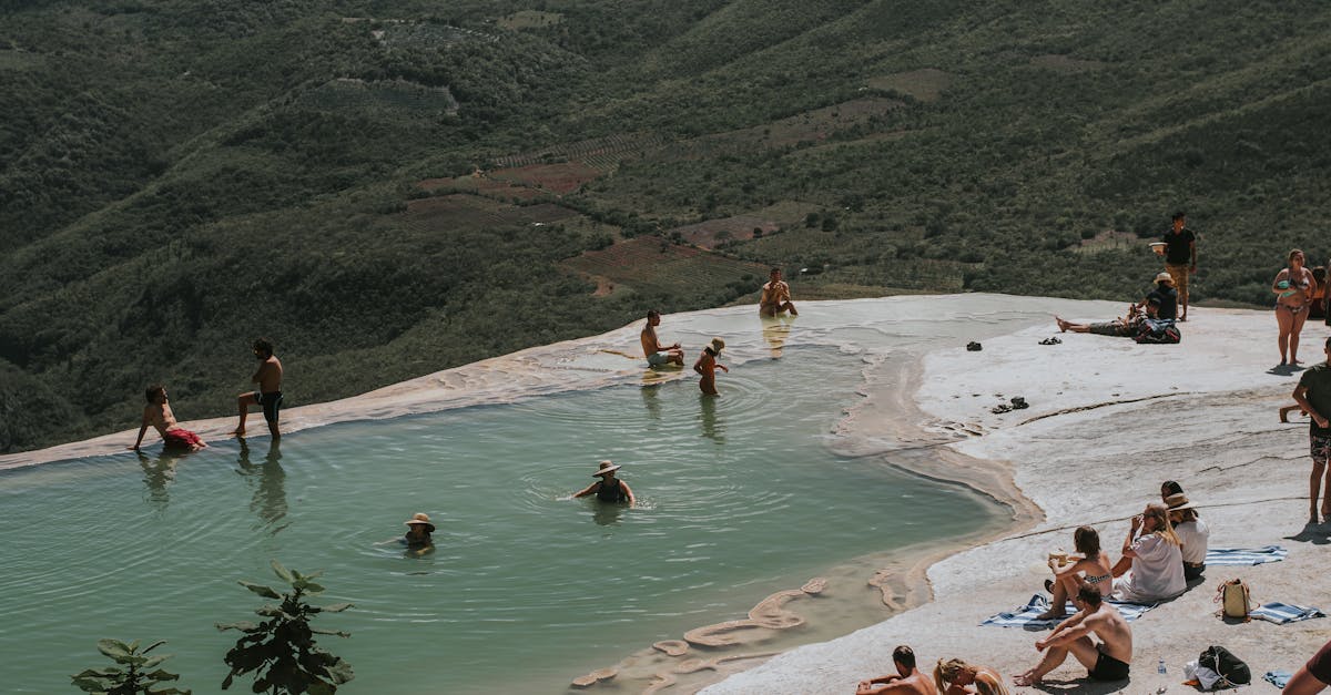 découvrez el oued, une ville fascinante d'algérie, célèbre pour ses paysages désertiques, ses palmiers et son architecture unique. explorez ses traditions culturelles, ses souks animés et profitez de l'hospitalité chaleureuse de ses habitants.