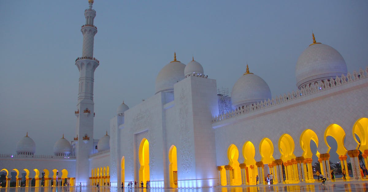 découvrez le tourisme islamique : des destinations respectueuses des valeurs islamiques, proposant expériences culturelles, hébergements et services adaptés aux voyageurs musulmans.