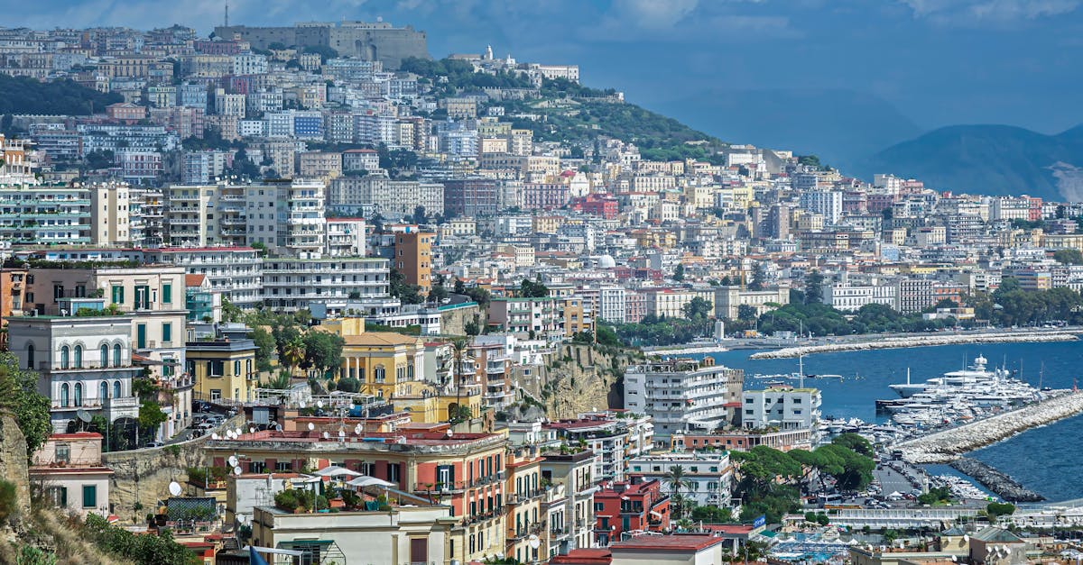 découvrez le sud de l'italie : ses paysages enchanteurs, ses plages idylliques, ses villages authentiques et sa délicieuse cuisine méditerranéenne. un voyage entre culture, histoire et douceur de vivre.